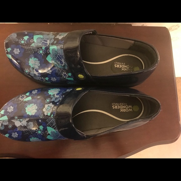 dansko work wonder shoes